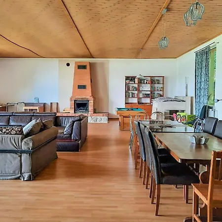 Beautiful Home In Suleczyno With House Sea View Сasa de vacaciones Sulęczyno