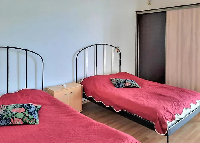 4 Bedroom Stunning In * Sulęczyno